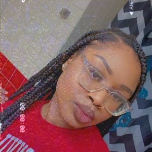 Meet your Posher, Trenajana